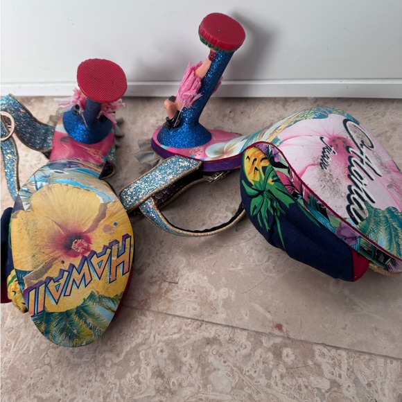 Colorful Artisan Figurine Heel Statement Sandals - Picture 4 of 10